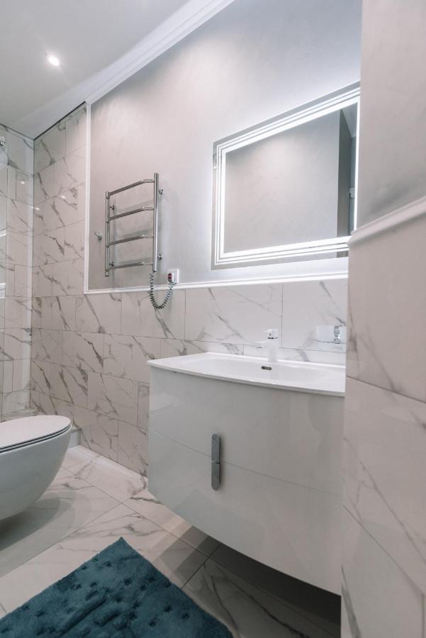 Royal Tower Vip Smart Apartments 1 キエフ エクステリア 写真