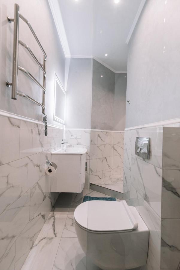Royal Tower Vip Smart Apartments 1 キエフ エクステリア 写真