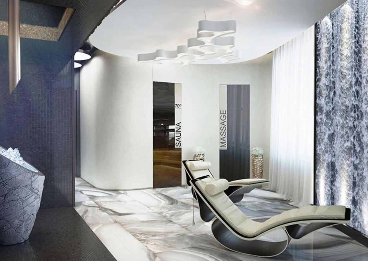 Royal Tower Vip Smart Apartments 1 キエフ エクステリア 写真
