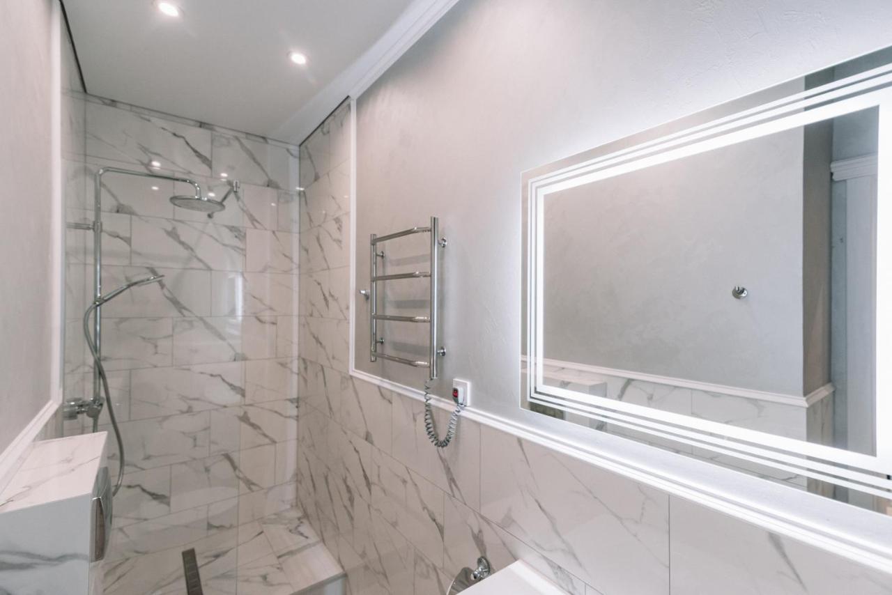 Royal Tower Vip Smart Apartments 1 キエフ エクステリア 写真