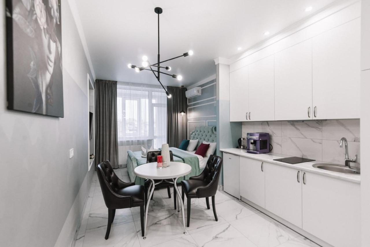 Royal Tower Vip Smart Apartments 1 キエフ エクステリア 写真